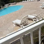 Apartment La Des Pins *
